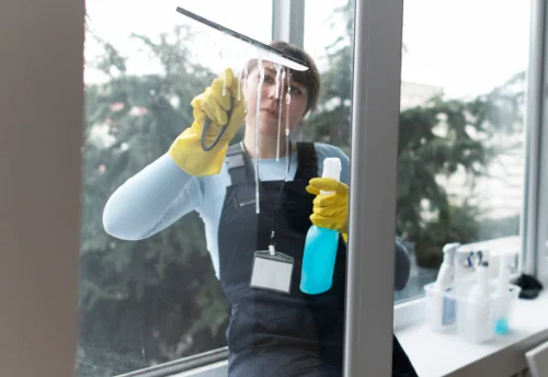 Nettoyage de vitres intérieures et extérieures à Chivres-Val